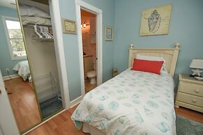 4673 Wild Iris Dr 203 2 Bedroom Condo by Redawning