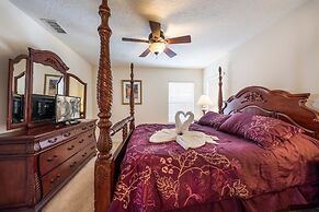 7BR Pool Home Emerald Island by SHV-8409