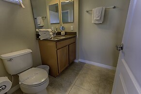 7BR Pool Home Emerald Island by SHV-8409