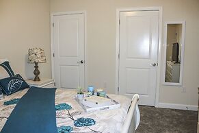 7BR Pool Home Emerald Island by SHV-8409