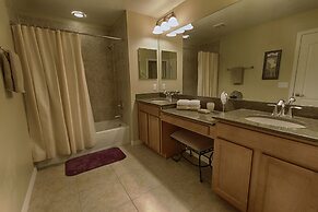 7BR Pool Home Emerald Island by SHV-8409