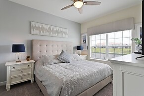 7BR Pool Home Emerald Island by SHV-8409