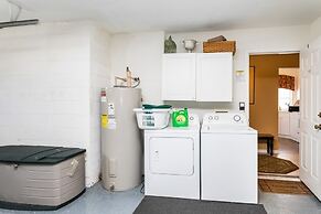 7BR Pool Home Emerald Island by SHV-8409