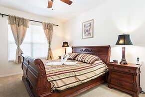 7BR Pool Home Emerald Island by SHV-8409