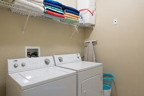 7BR Pool Home Emerald Island by SHV-8409