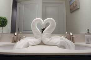 7BR Pool Home Emerald Island by SHV-8409