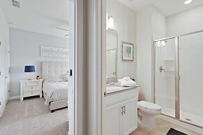 7BR Pool Home Emerald Island by SHV-8409