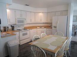 7BR Pool Home Emerald Island by SHV-8409