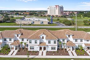 7BR Pool Home Emerald Island by SHV-8409