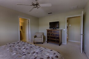 7BR Pool Home Emerald Island by SHV-8409