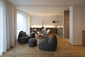 2nd Home Hotel