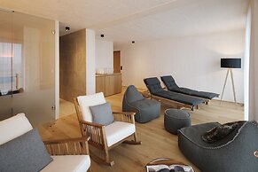 2nd Home Hotel