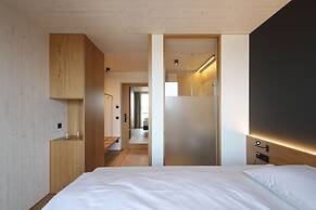 2nd Home Hotel