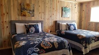 Bluff Gardens Cabins