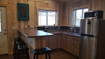 Bluff Gardens Cabins