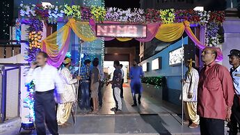 Hotel The Golden Sunrise