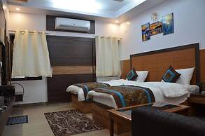 Hotel The Golden Sunrise