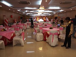 Hotel The Golden Sunrise