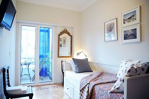 Urbanaas Lisbon Anjos