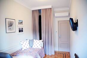 Urbanaas Lisbon Anjos