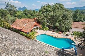 Krabi Villa Phu Khao Private Resort