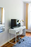 Easyhosts.Amazing Victorian House