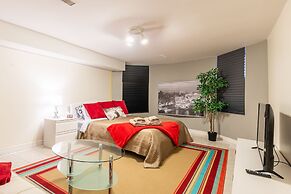 Easyhosts.Amazing Victorian House