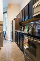 Easyhosts.Amazing Victorian House