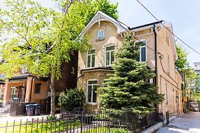 Easyhosts.Amazing Victorian House