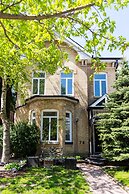 Easyhosts.Amazing Victorian House