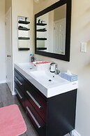 Easyhosts.Amazing Victorian House