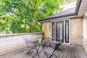 Easyhosts.Amazing Victorian House