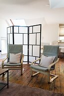 Easyhosts.Amazing Victorian House