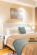 Easyhosts.Amazing Victorian House