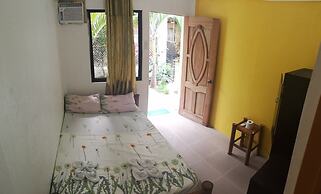 Guanna's Place Room and Resto Bar