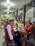 Guanna's Place Room and Resto Bar