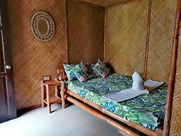 Guanna's Place Room and Resto Bar