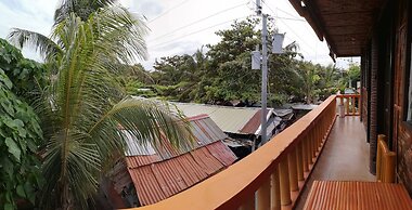 Guanna's Place Room and Resto Bar