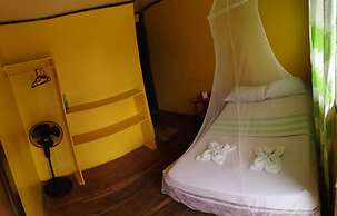 Guanna's Place Room and Resto Bar