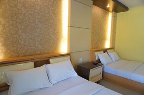 Sangthong Andaman Resort