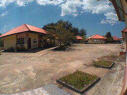 Sangthong Andaman Resort