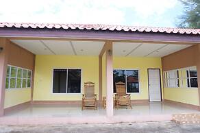 Sangthong Andaman Resort