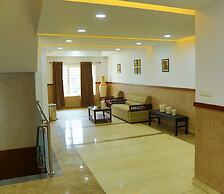 Kgees- HillTown Hotel