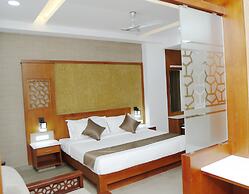 Kgees- HillTown Hotel