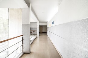 FabHotel Flamingo Anna Nagar