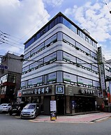 LotteTower Rainbow House