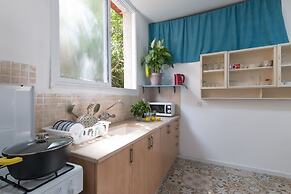 Gorgeous Apt in Neve Tzedek with Parking