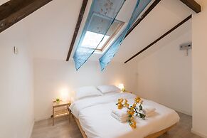 Gorgeous Apt in Neve Tzedek with Parking