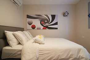 Quiet with Terrasse in City Center by FeelHome