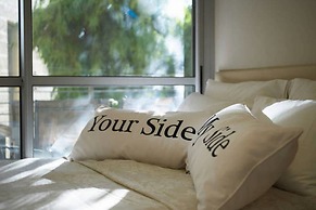 Quiet with Terrasse in City Center by FeelHome